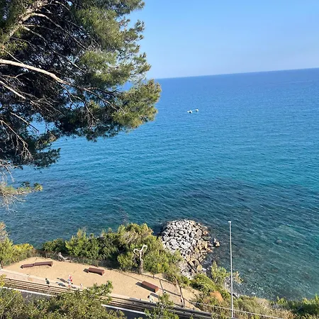 La Finestra Sul Mare Daire Poggi