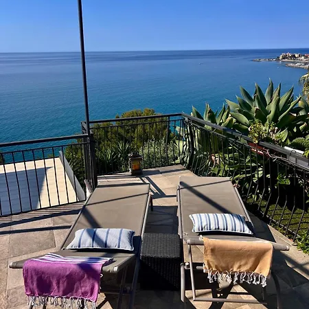 La Finestra Sul Mare Apartment